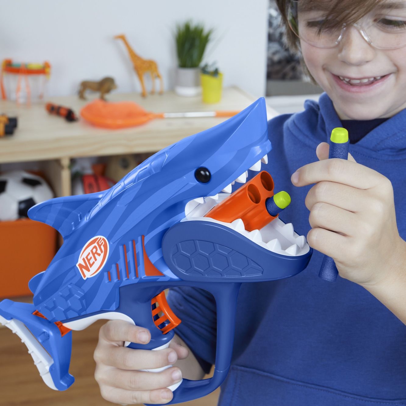 Junior Wild Sharkfire, Easy Play Dart Blaster, 8 Elite Darts, Ages 6 & Up U0U2 - product image 3