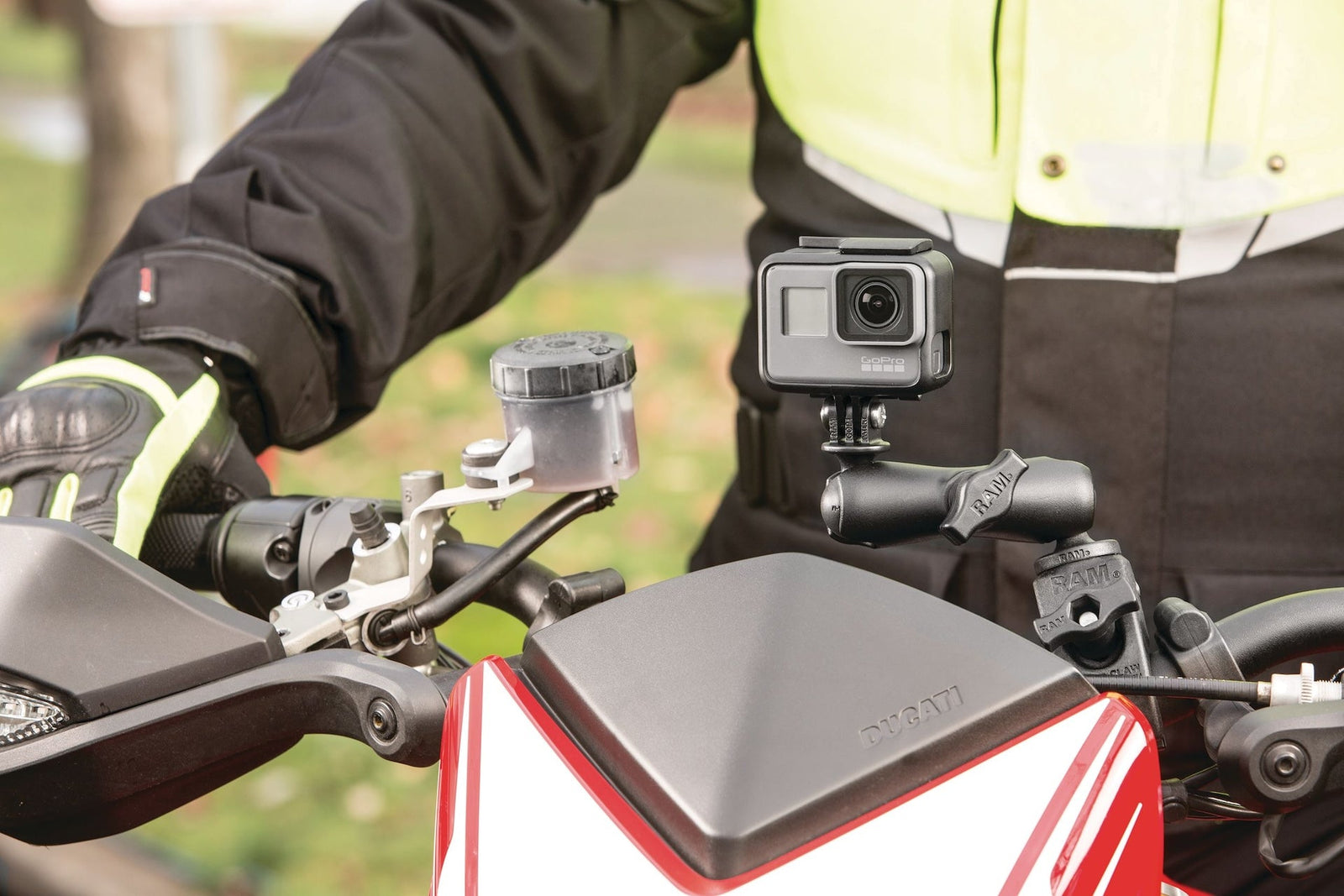 Ball Mount with Universal Action Camera Adapter D5O5 - product image 4