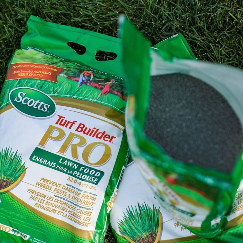 Turf Builder PRO Lawn Fertilizer, 400-m2 A7A3 - product image 3