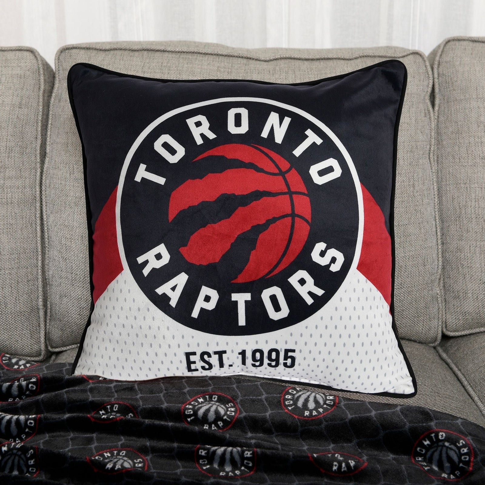 Toronto Raptors Décor Pillow, 18-in x 18-in N2C6 - product image 5