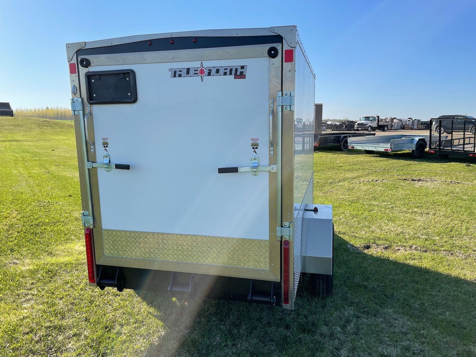 5 x 8-ft Enclosed Trailer with Ramp Door, White X5E1 - product image 6