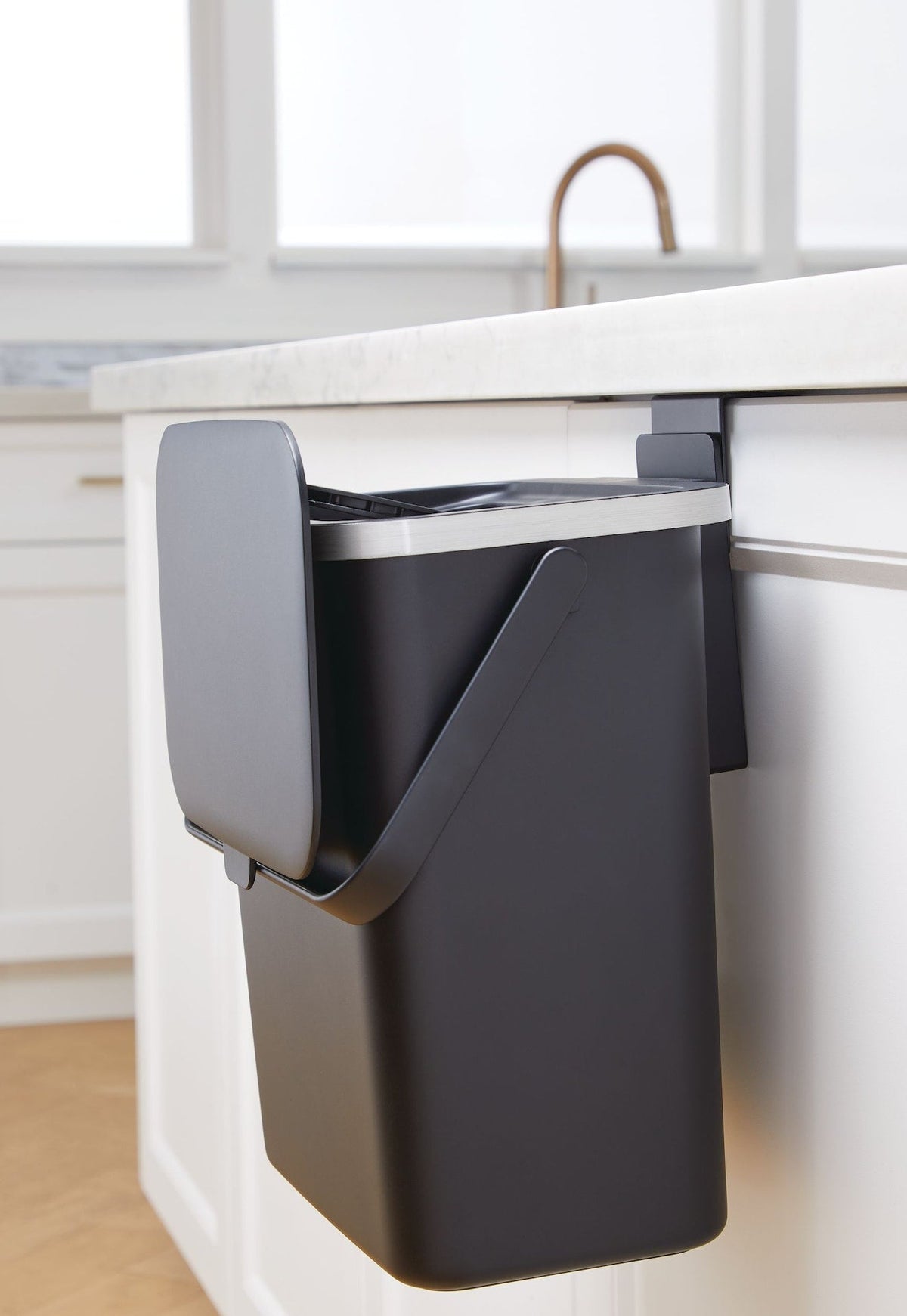 Type A Food Waste/Compost Caddy Bin, Black, 10-L B2D6 - product image 2