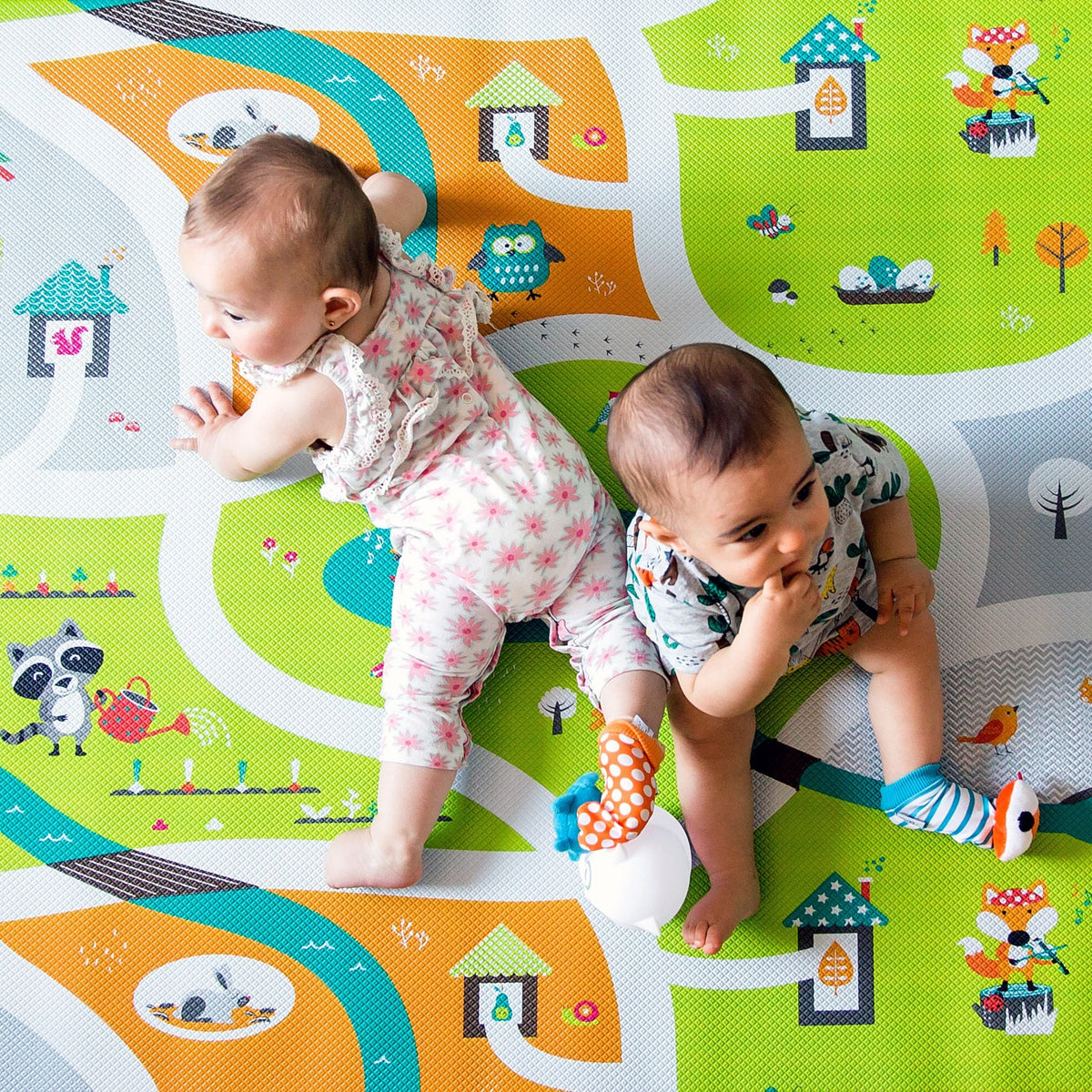 üv Mülti BPA-Free Water-Resistant Miles Playmat K9X8 - product image 1