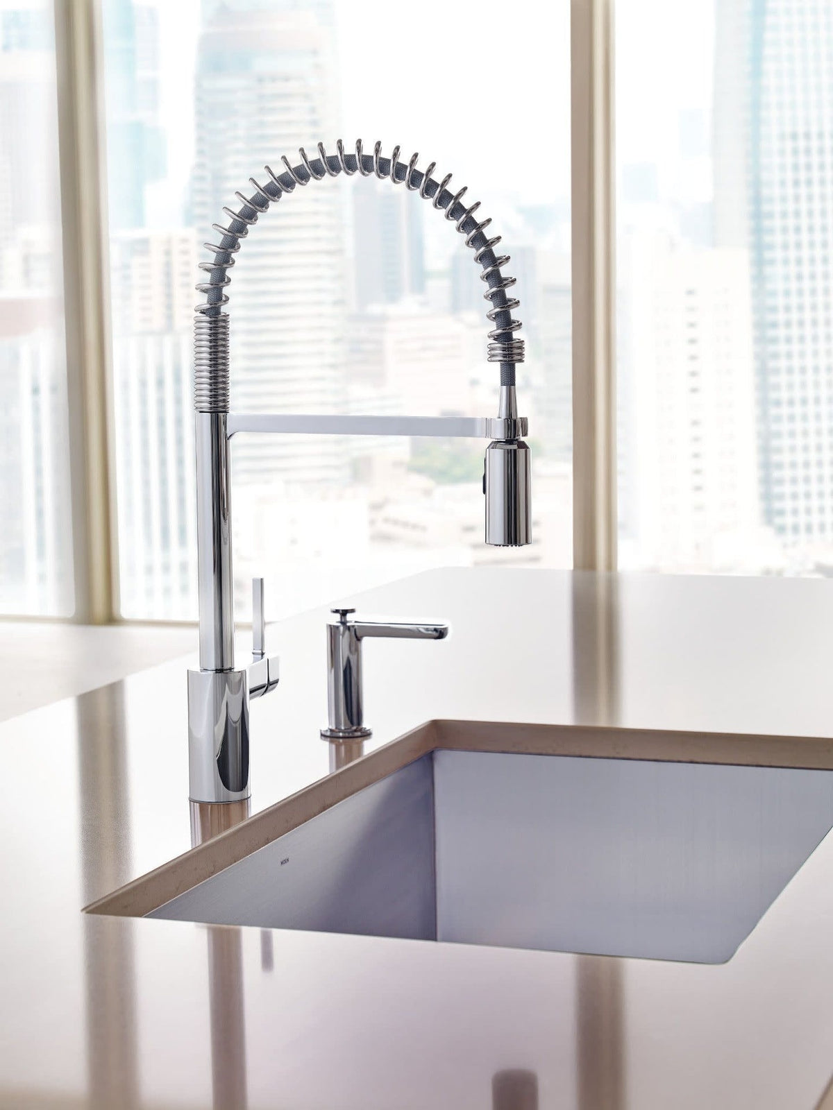 Align Single Handle High Arc Pull Down Sprayer Kitchen Faucet, Chrome Z3E2 - product image 6