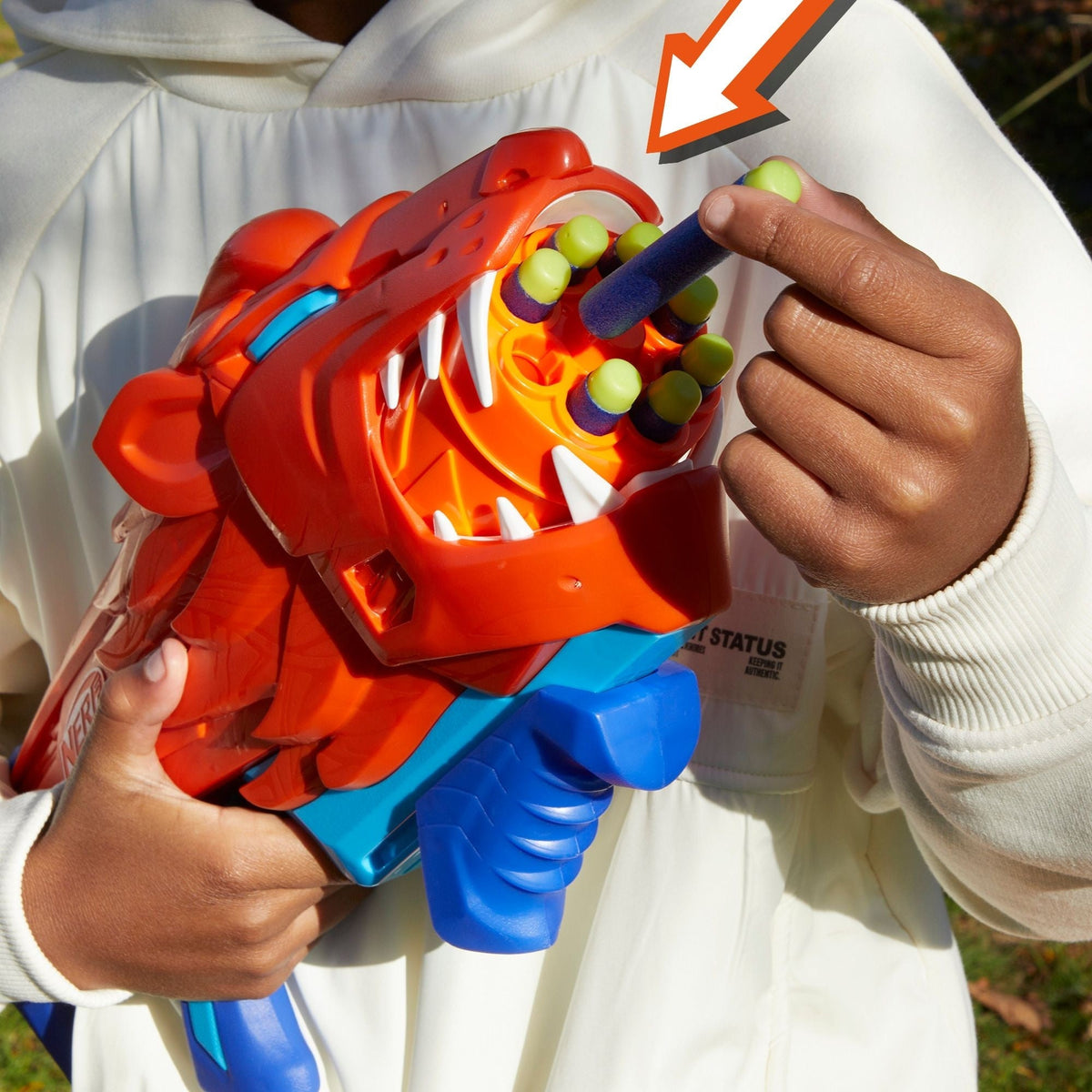 Junior Wild Lionfury Easy-Play Dart Blaster, Includes 16 Darts, Ages 6+ A2C7 - product image 5